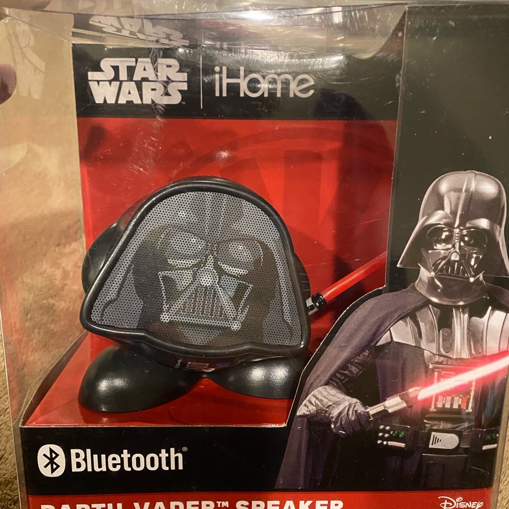 Darth Vader Bluetooth Speaker BNIB